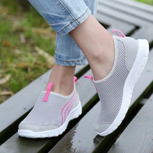 Fashion Breathable Air Mesh Women Casual Shoes Lightweight mesh Platform Walking Shoes Woman Summer Shoes Plus Size 36-40